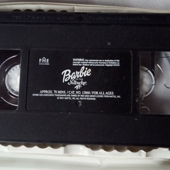 Barbie vhs swan lake and nutcracker - Picture 4 of 5
